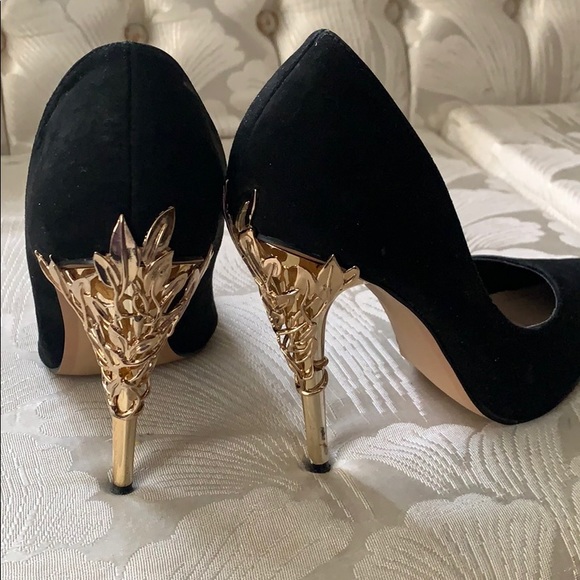 Heel detail black pumps - Picture 5 of 5